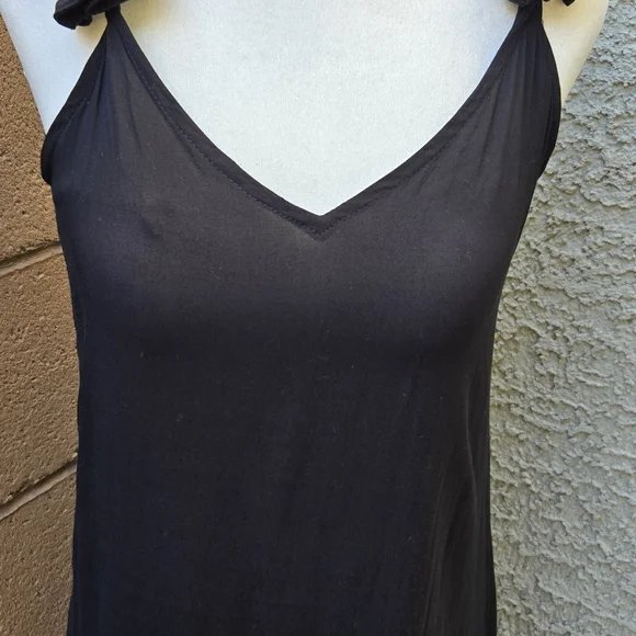 Vince Camuto Black Ruffle Sleeve Maxi Dress - Picture 5 of 10